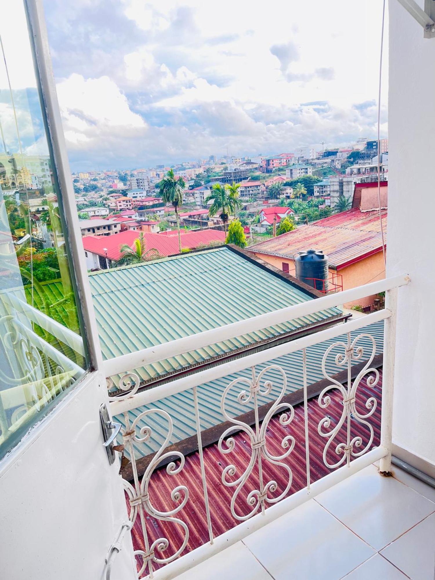 Appartements Modernes, Wifi, Tv - Yaounde, Omnisports Экстерьер фото