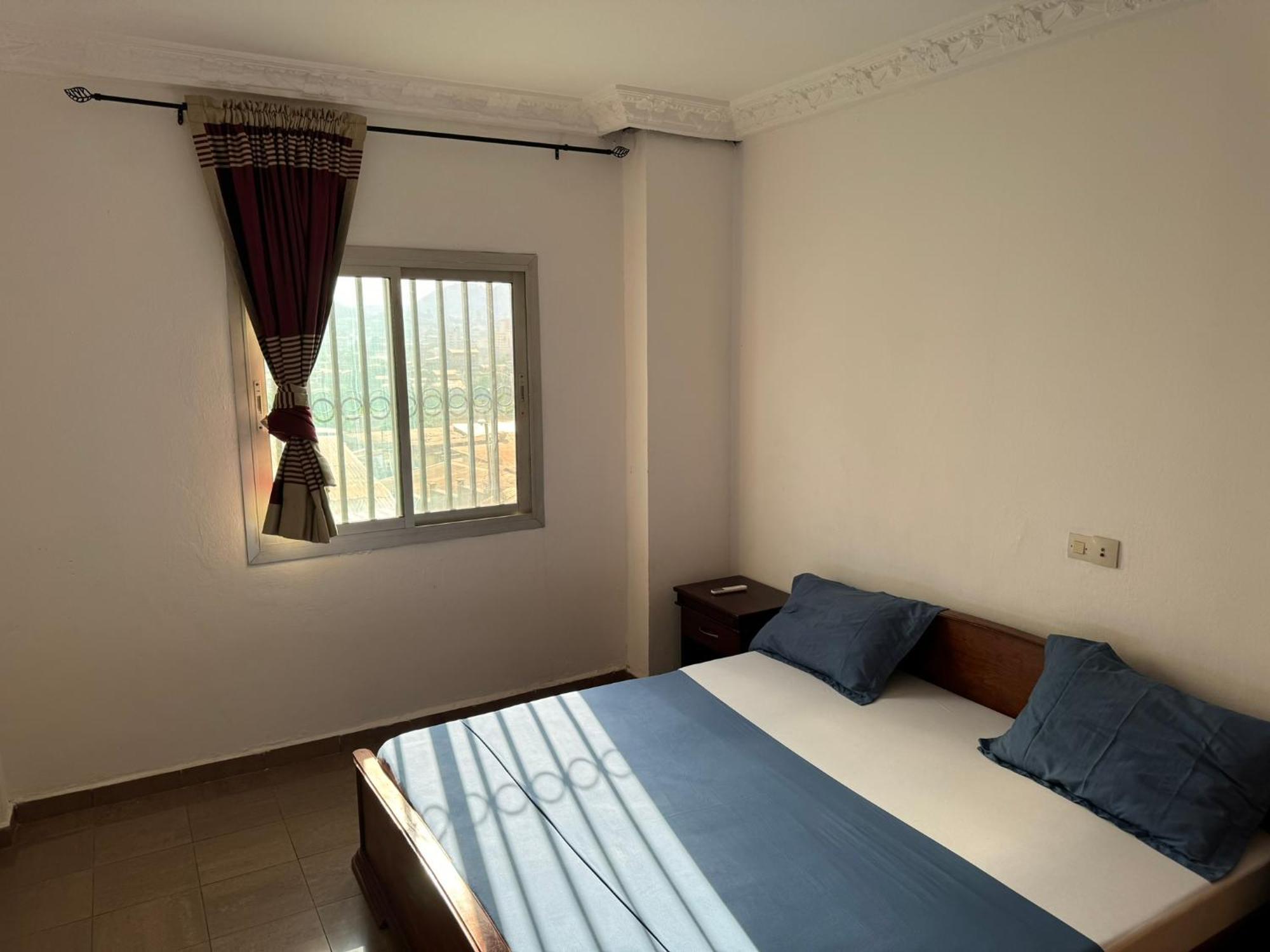 Appartements Modernes, Wifi, Tv - Yaounde, Omnisports Экстерьер фото